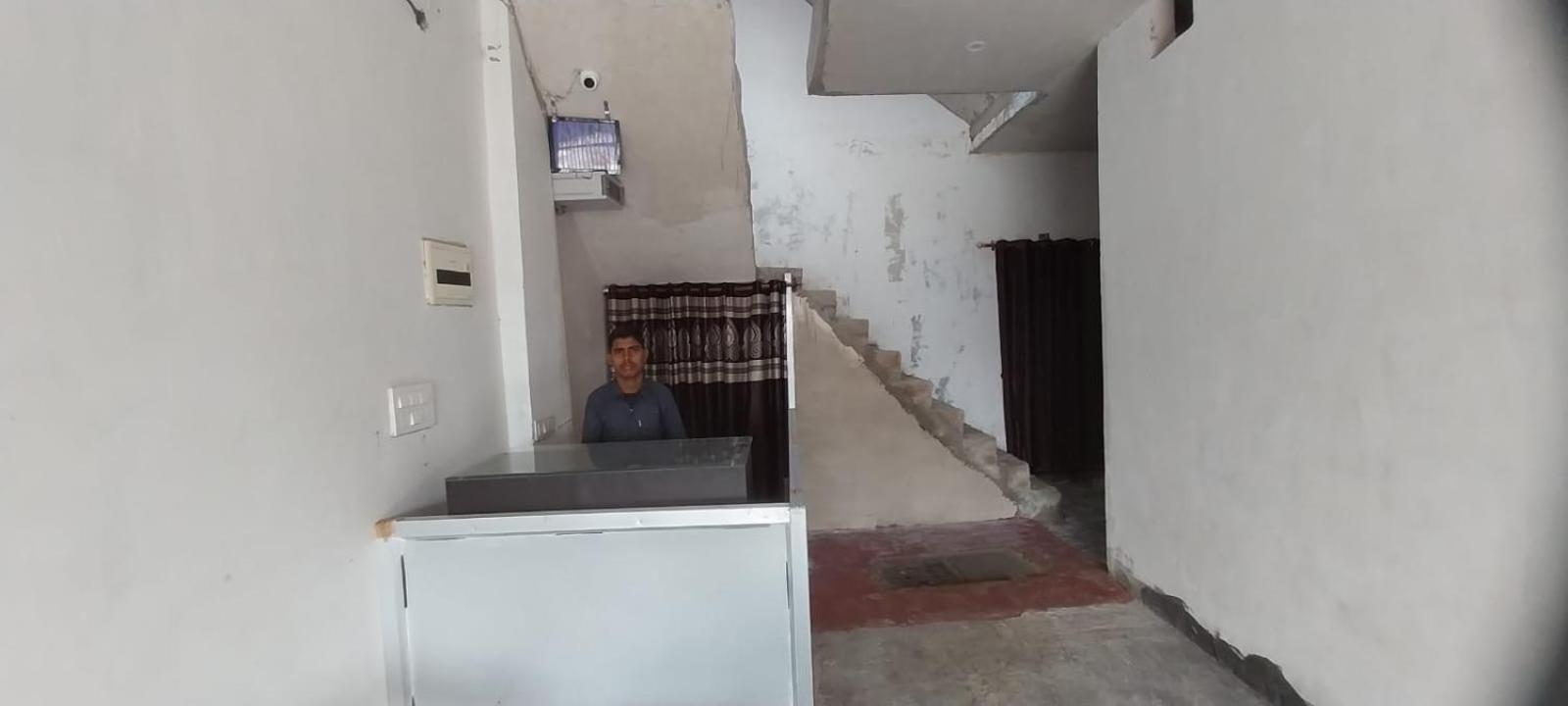 Nishad Palace